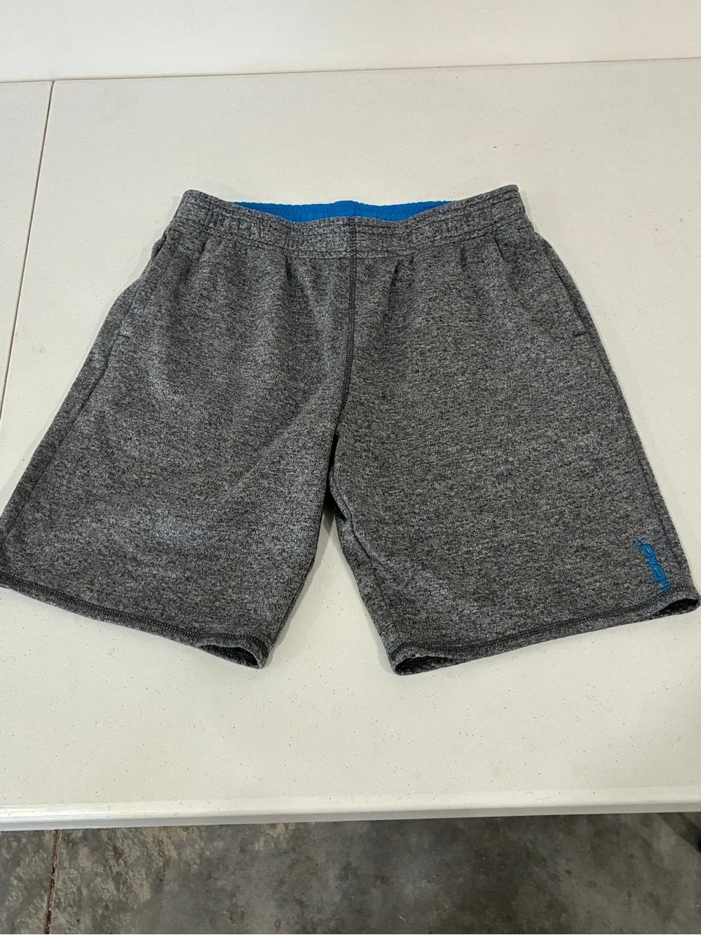 HEAD Boys Gray & Blue Athletic Basketball Shorts Elastic Waist Pockets Size L